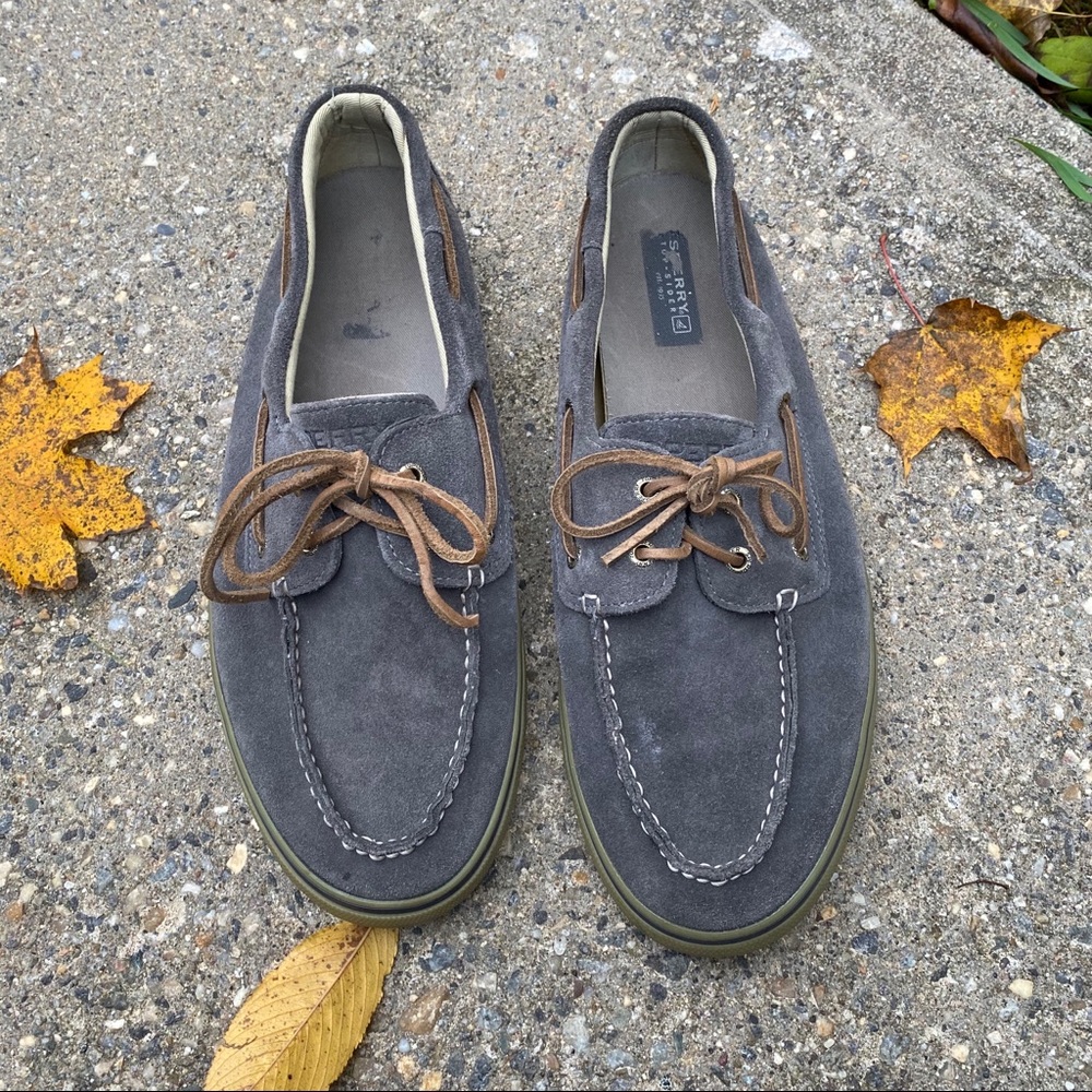 Sz 13 grey suede top siders